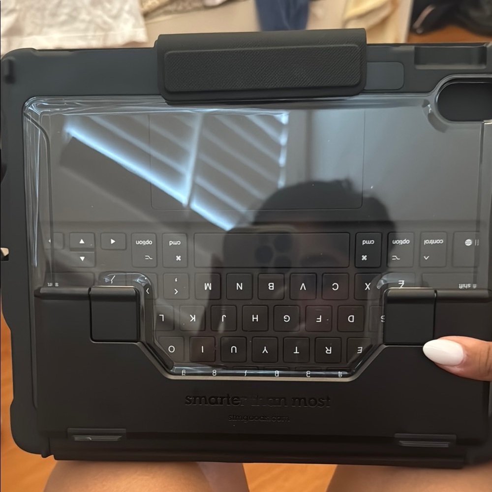 STM GOODS Smart Black Keyboard Case for iPad